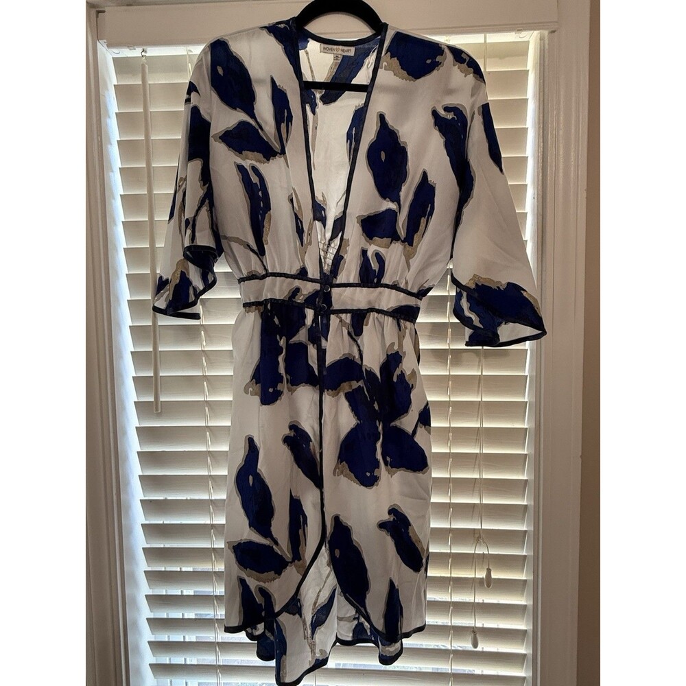 Woven Heart M White Blue Gold Abstract V-Neck 3/4 Bell Sleeve Knee Dress - Picture 1 of 5